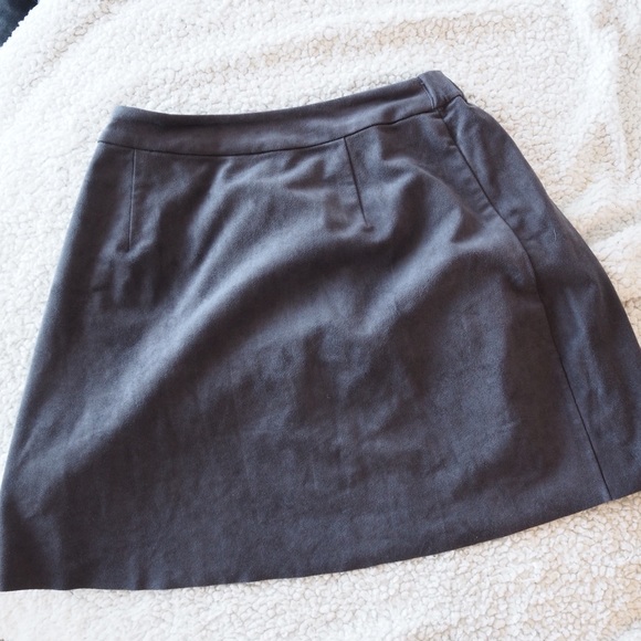 Wilfred Free Faux Suede Mini Skirt - Picture 7 of 8